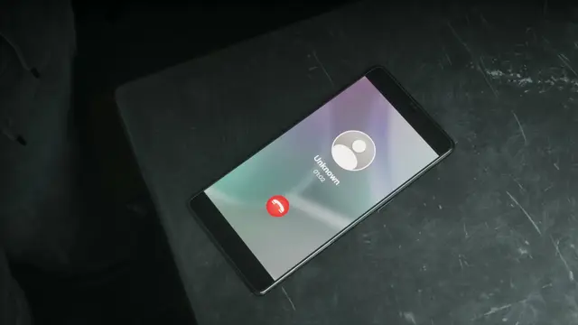 GTA 6 official screenshot — An Extended Look · 3:44 — Phone call