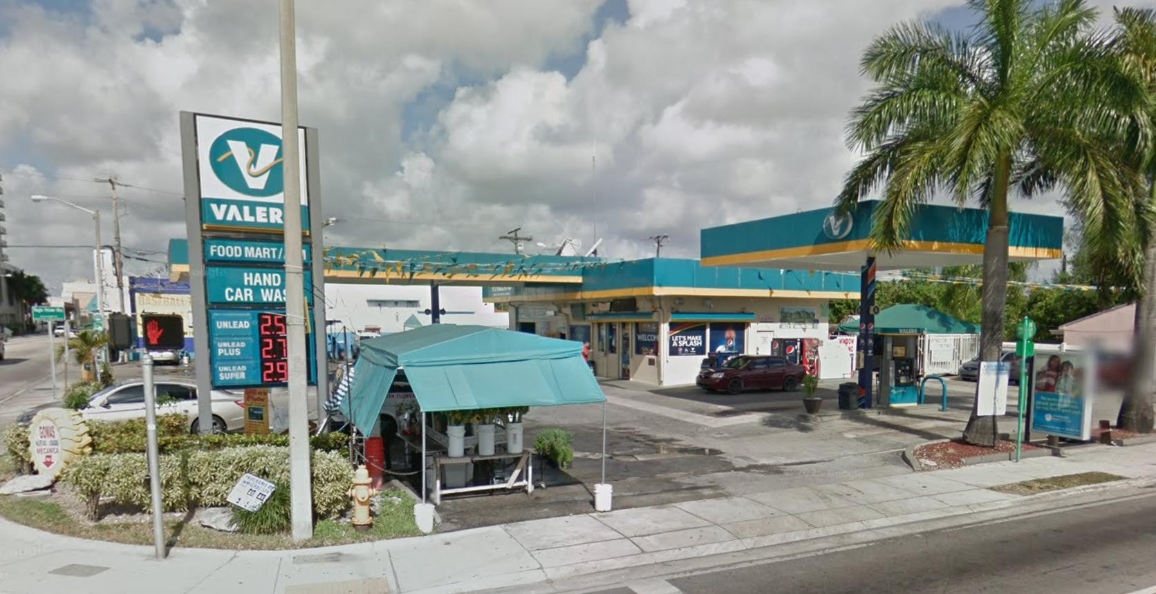 Xero Gas Station - Landmark image 2 of 2 in GTA 6