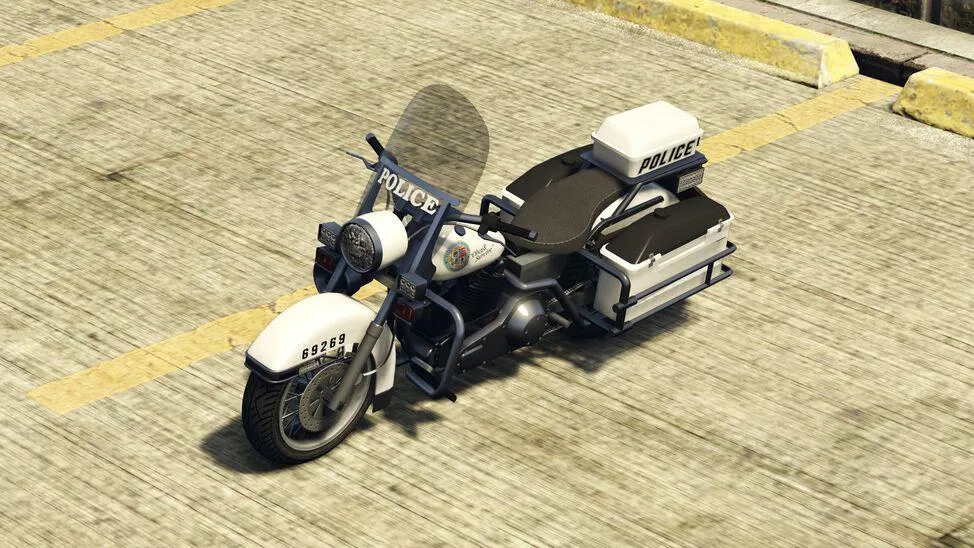 Sovereign 107 - Motorcycles image 1 of 2 in GTA 6